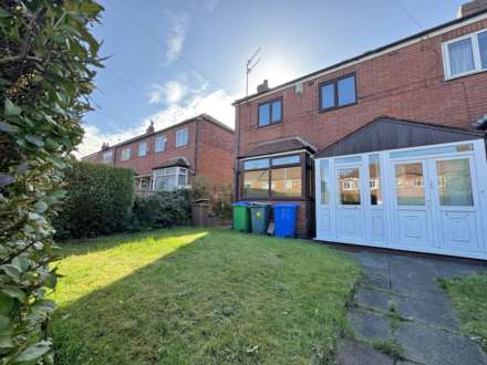 3 Bedroom Semi-Detached, Norman Street, Middleton