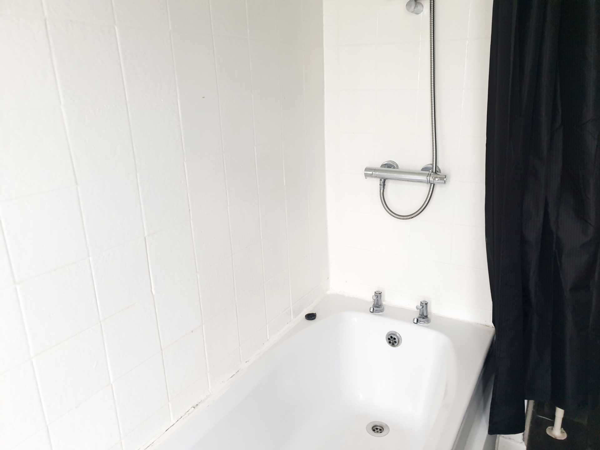 Edenfield Road, Rochdale, Image 14