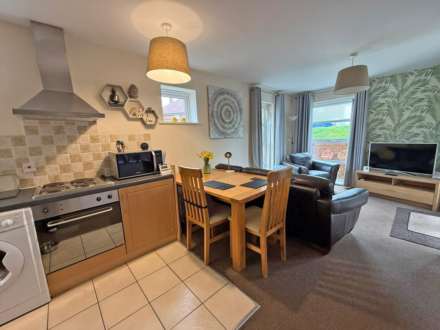 Crompton Gate, High Crompton, Image 3