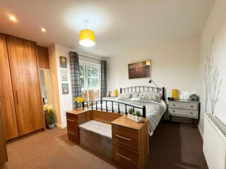 Crompton Gate, High Crompton, Image 5