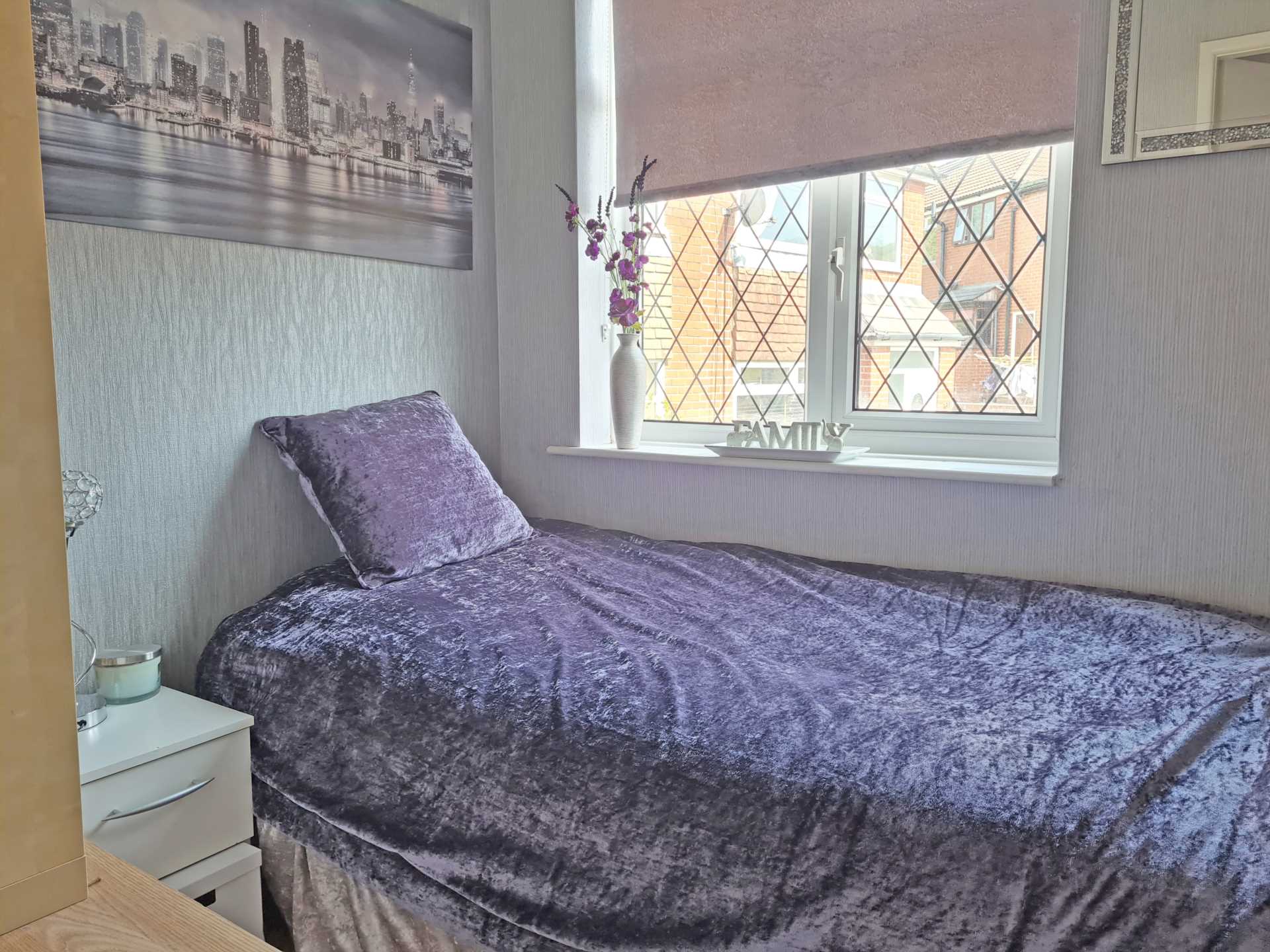 Lilac View Close, Shaw, Image 18