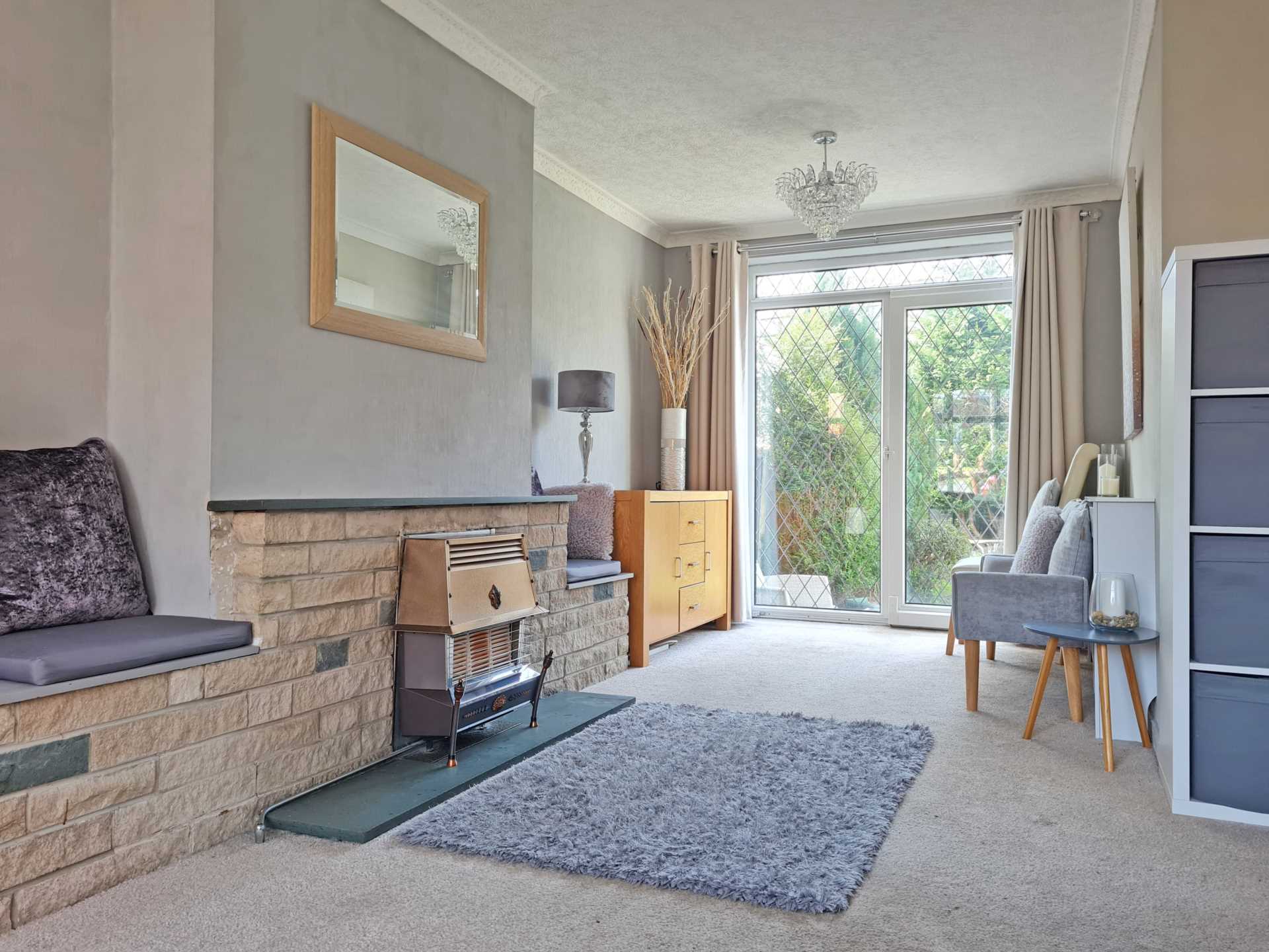 Lilac View Close, Shaw, Image 4