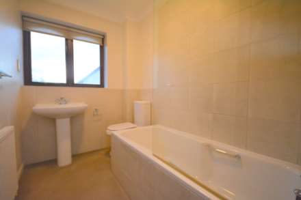 Lollards Close, Amersham, Image 7