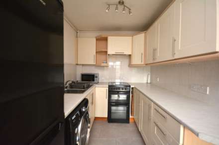 Lindo Close, Chesham HP5, Image 2