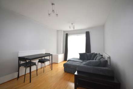 Lindo Close, Chesham HP5, Image 3