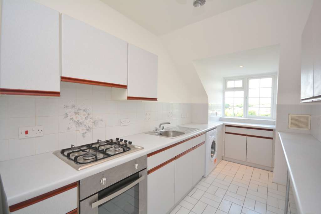 Eskdale Avenue, Chesham, Image 2