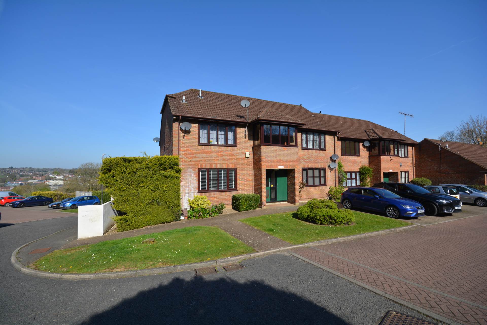 Cameron Road, Chesham HP5, Image 2