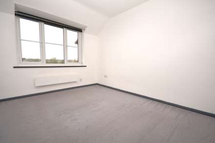 Cameron Road, Chesham HP5, Image 5