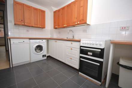 Cameron Road, Chesham HP5, Image 7