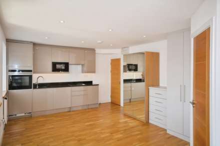 Chesham Road, Amersham, Image 3
