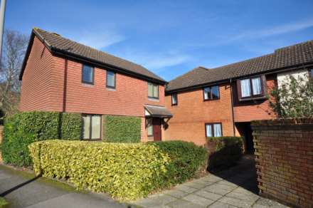 Tylsworth Close, Amersham HP6, Image 1