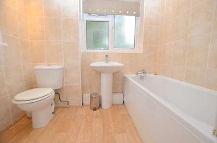 Sheepfold Lane, Amersham HP7, Image 9