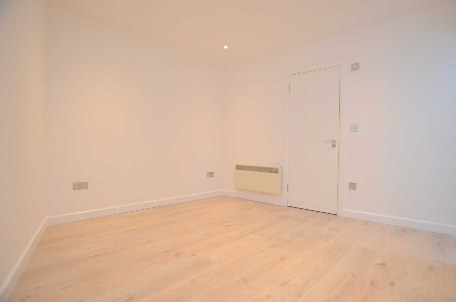 East Street, Chesham HP5, Image 13