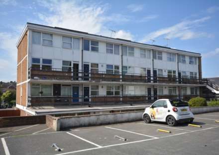 1 Bedroom Apartment, White Hill Court, Chesham HP5