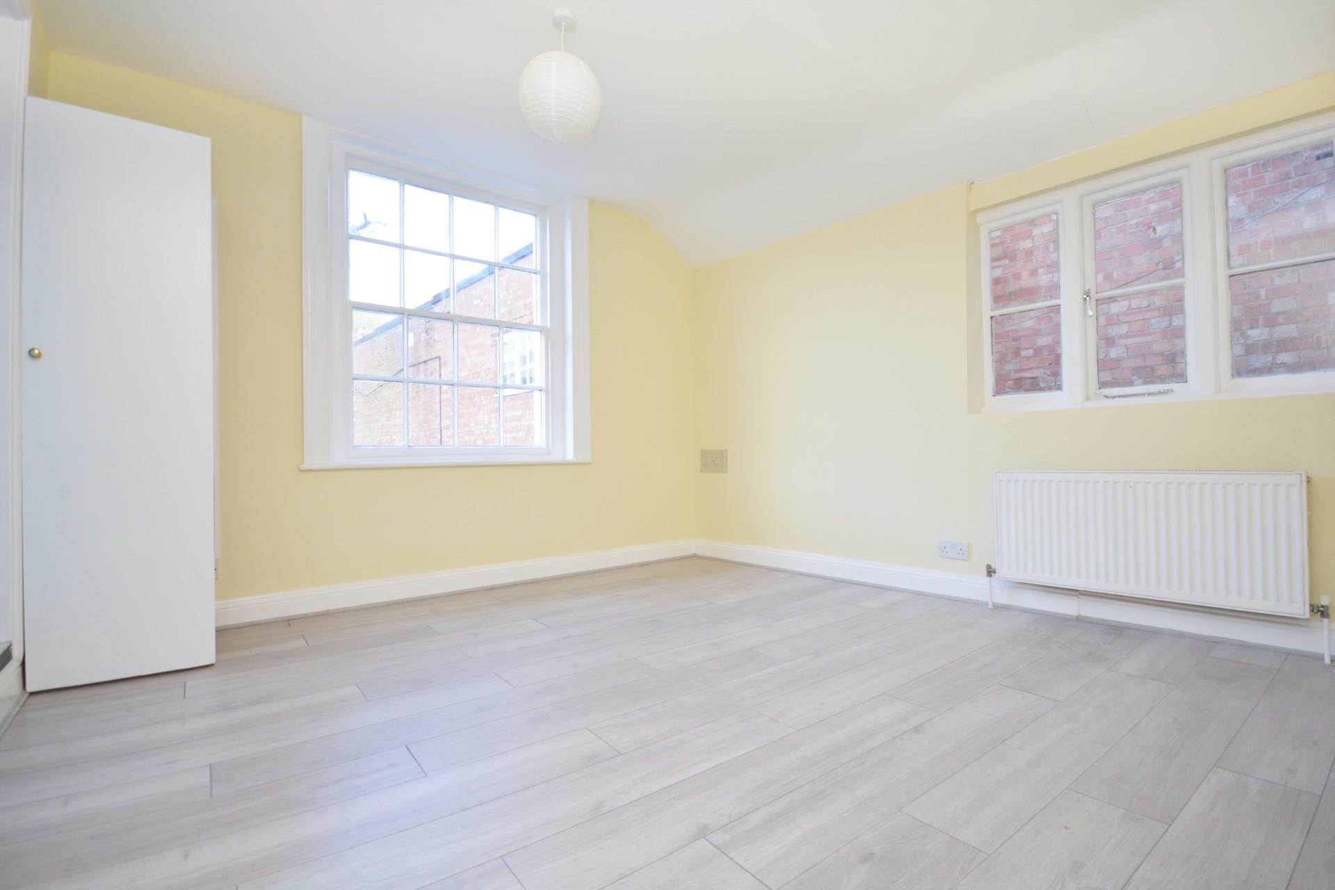 High Street, Chesham HP5, Image 5