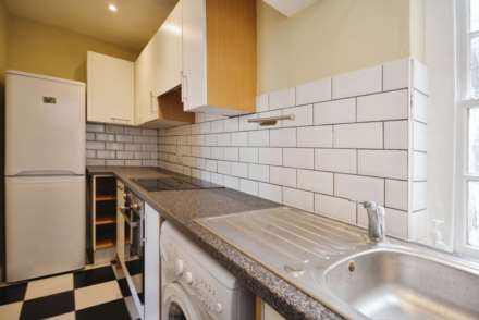 High Street, Chesham HP5, Image 4