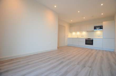 Woodside Road, Amersham HP6, Image 3