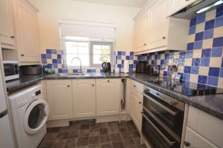 Eskdale Lodge, Amersham, Image 6