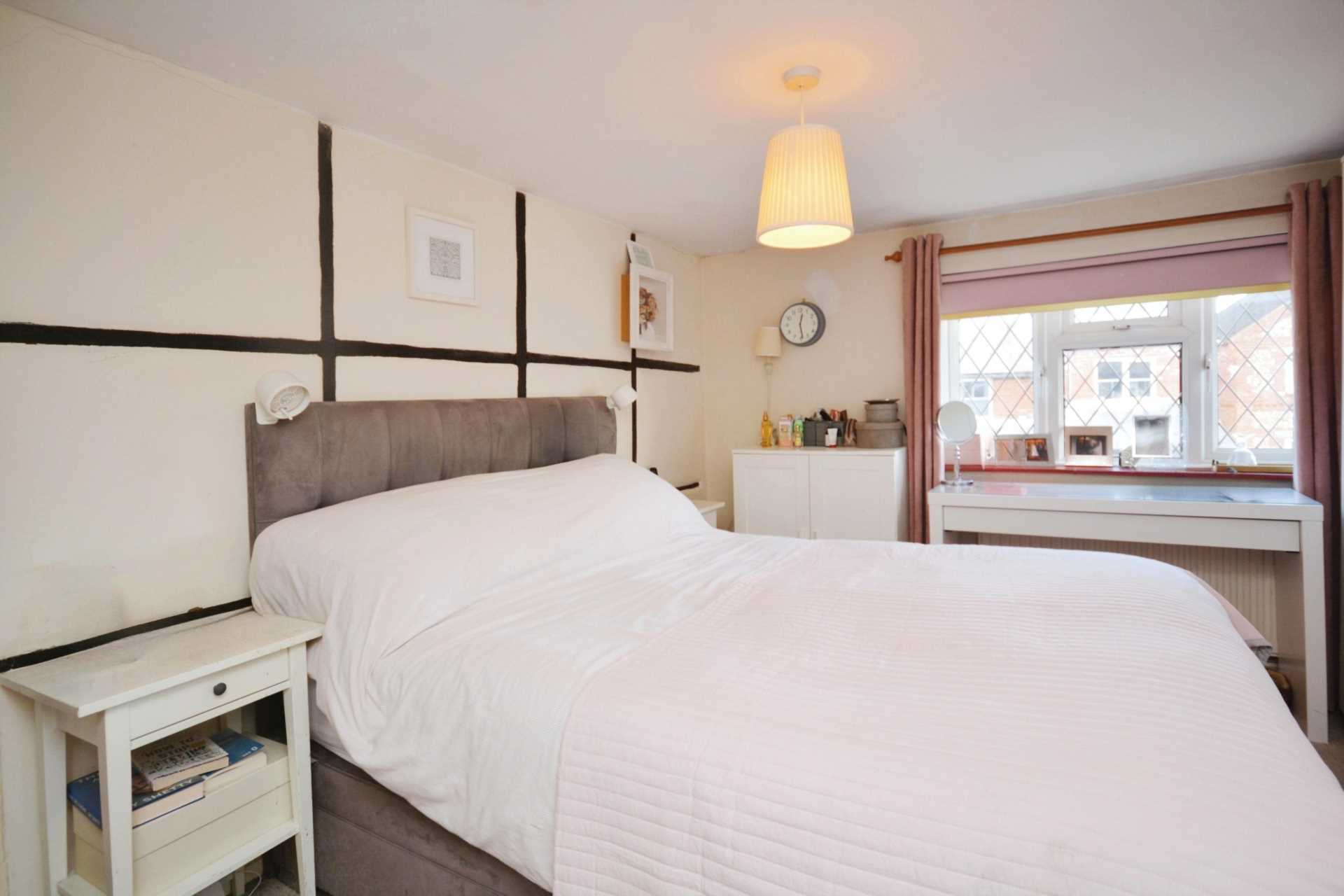 The Row, Winchmore Hill, HP7, Image 6