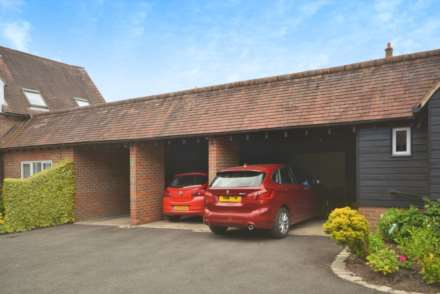 High Street, Old Amersham HP7, Image 15
