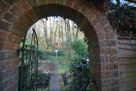 Station Road, Amersham, Image 21