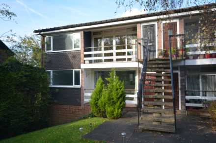 Eskdale Avenue, Chesham HP5, Image 1