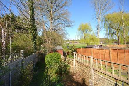 High Street, Amersham, Image 9