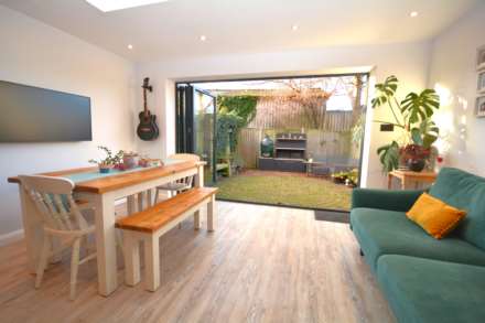 Meadow Drive, Amersham, Image 4