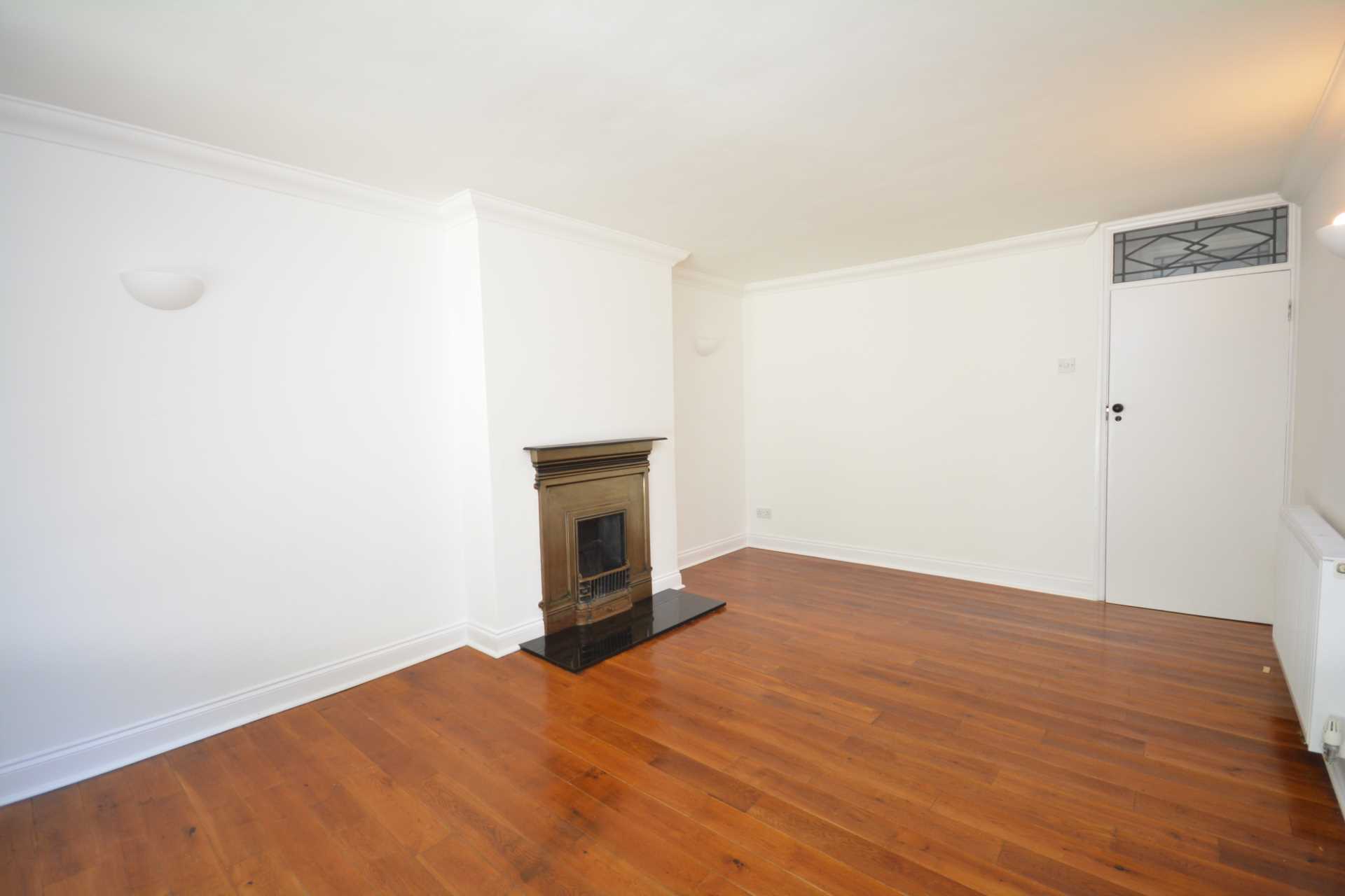 Parsonage Place, Amersham, Image 2