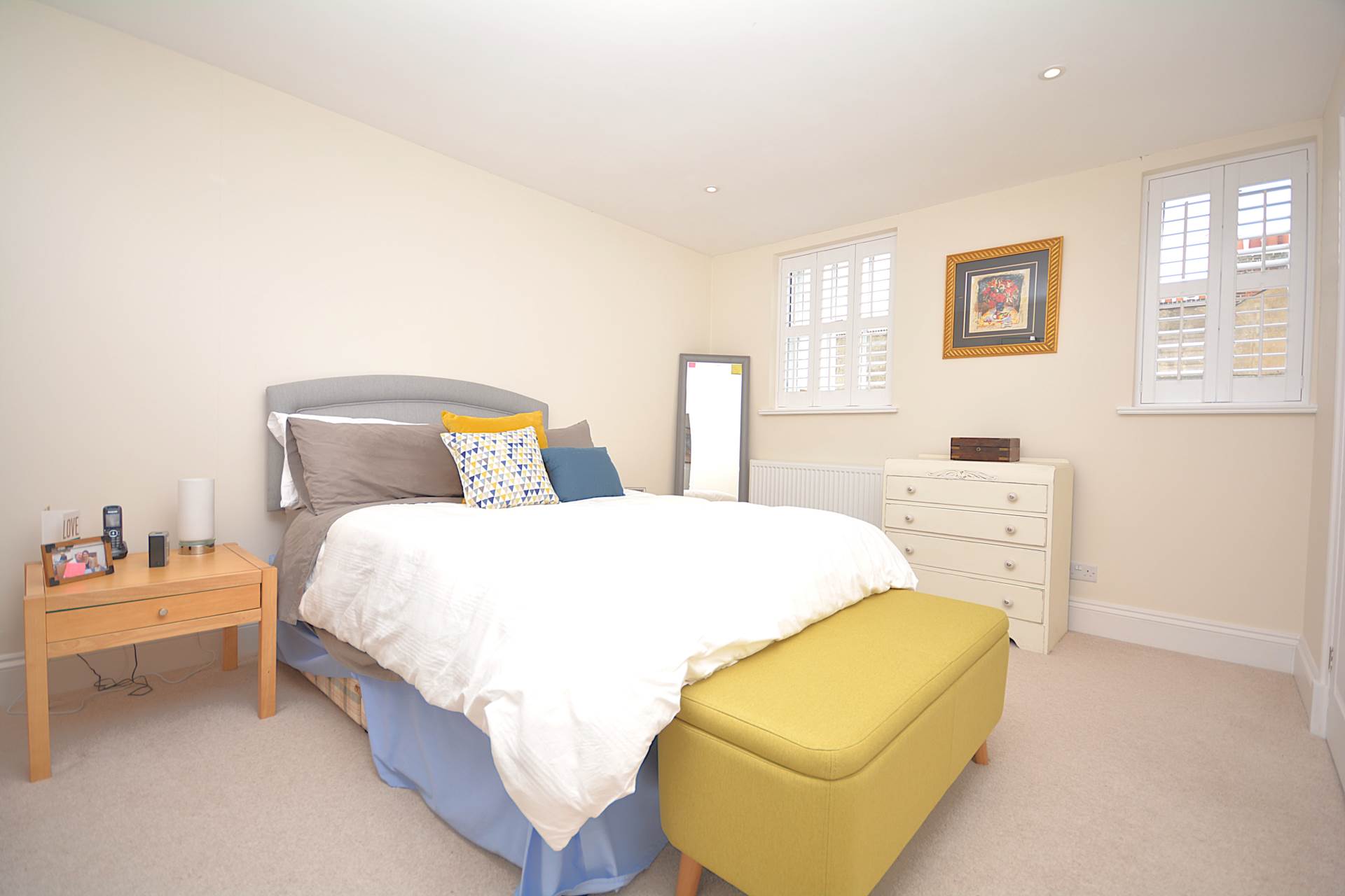Elmodesham House, Amersham, Image 9