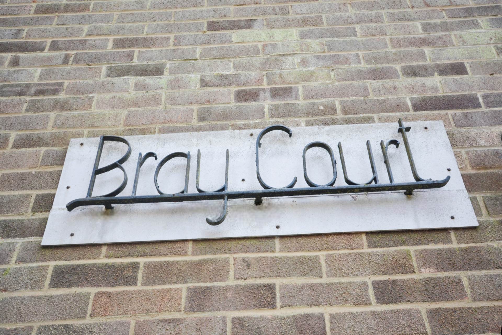 Bray Court, Amersham, Image 2