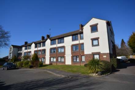 Woodley Court, Amersham, Image 9