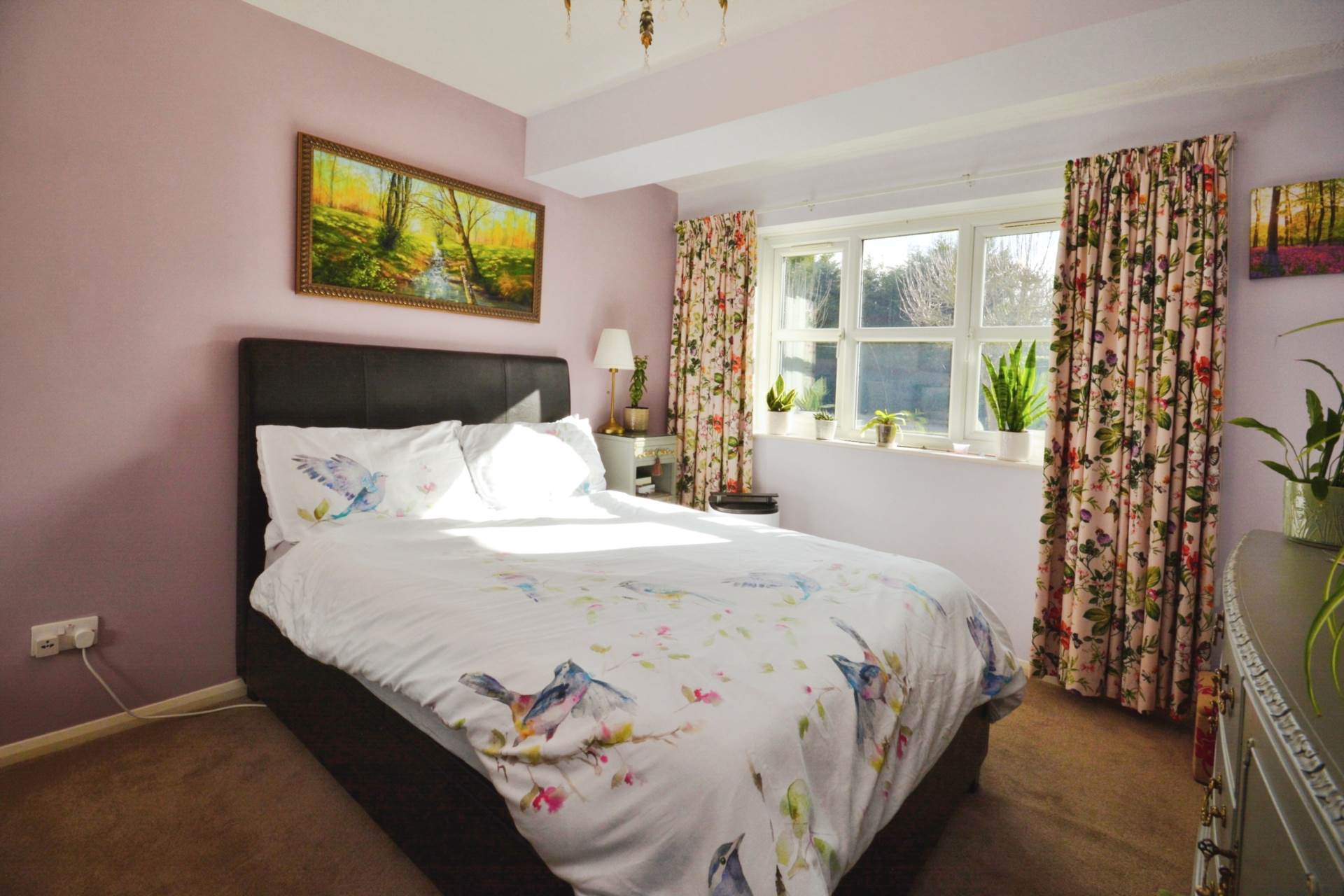 Derwent, Amersham, Image 4