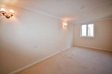 Archer Court, Amersham, Image 4