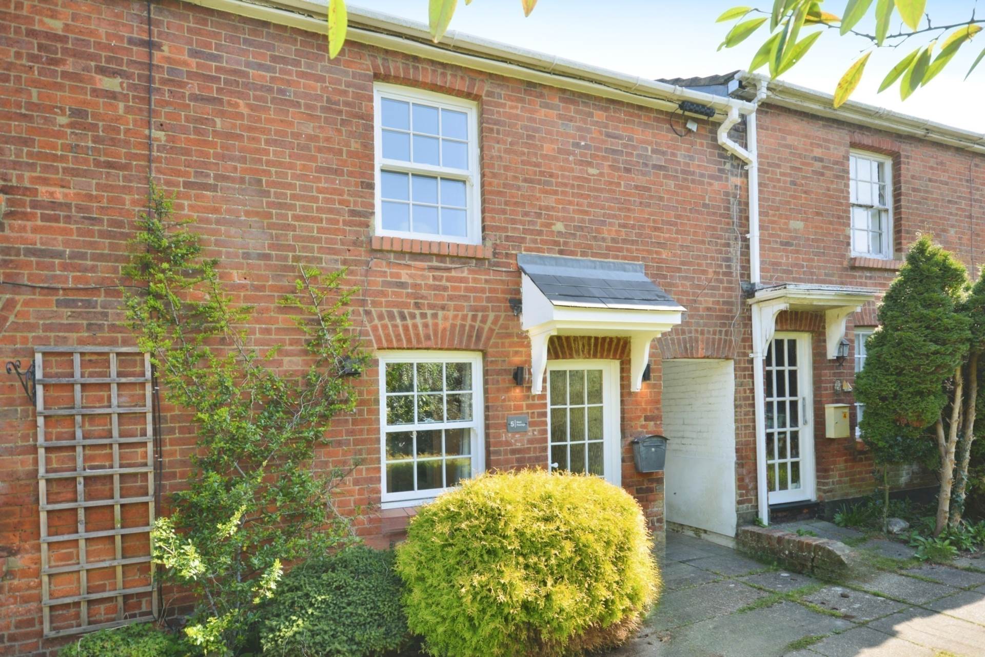 West Passage, Tring, Image 2