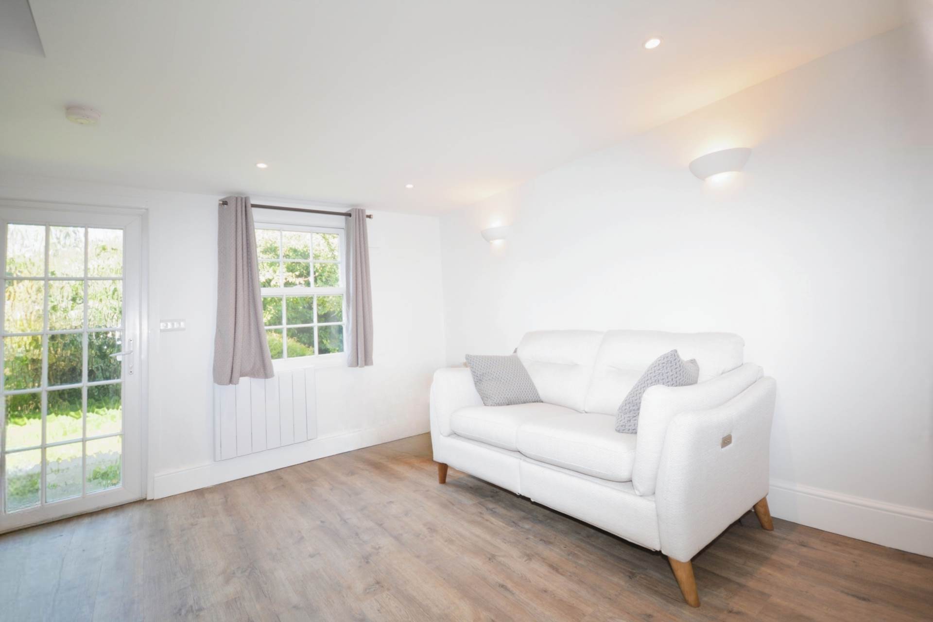 West Passage, Tring, Image 3