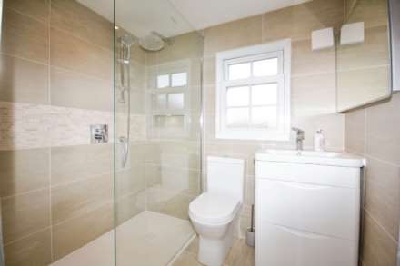 West Passage, Tring, Image 10