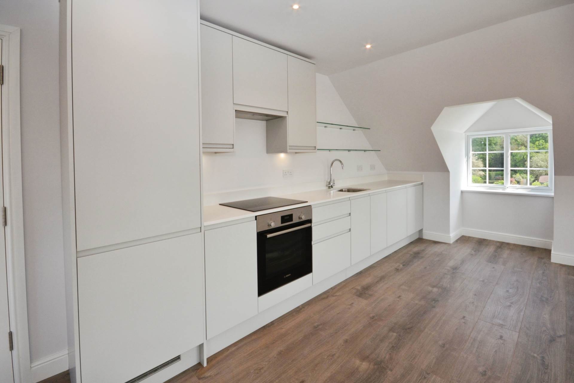 Sycamore Road, Amersham, Image 3