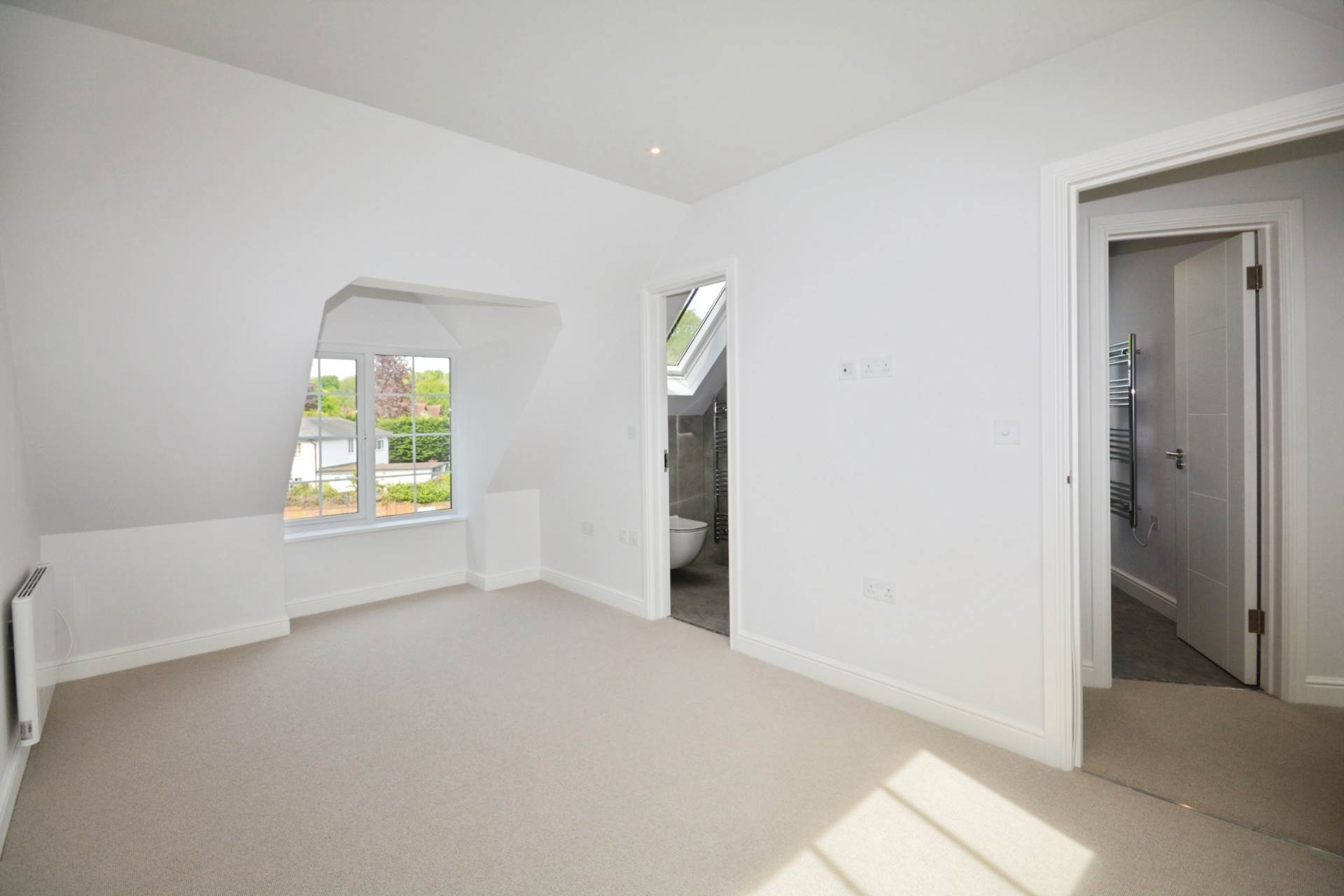Sycamore Road, Amersham, Image 4