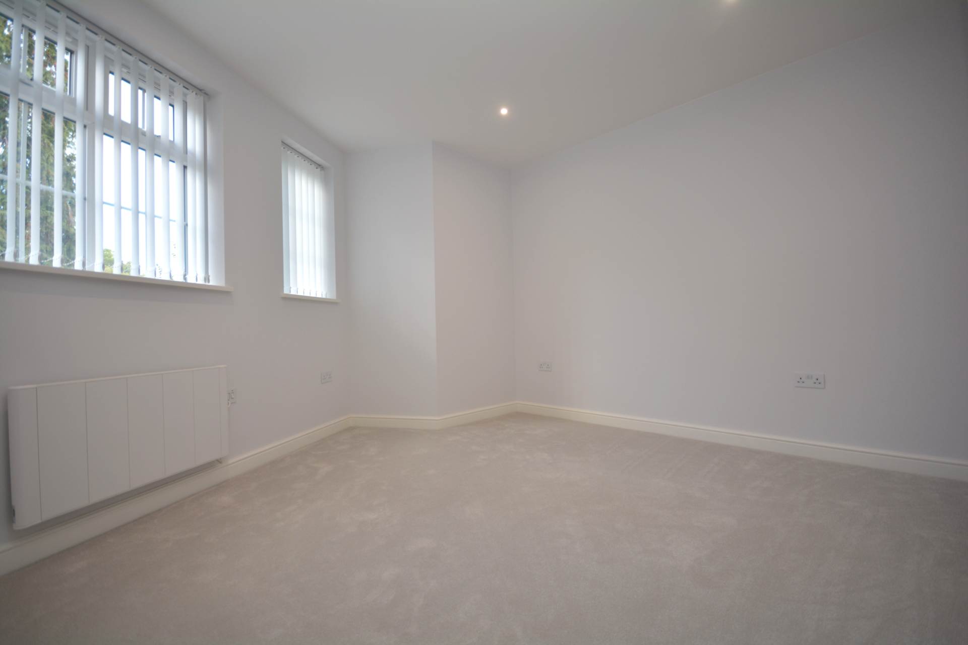 Sycamore Road, Amersham, Image 6
