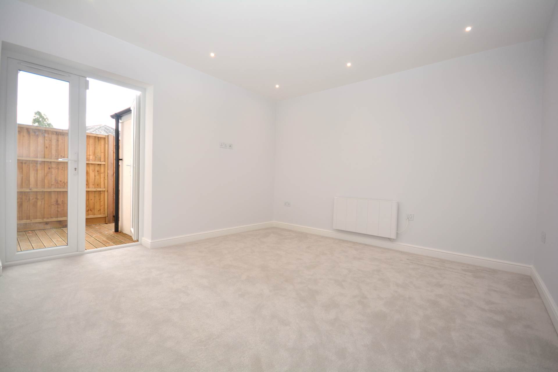 Sycamore Road, Amersham, Image 7