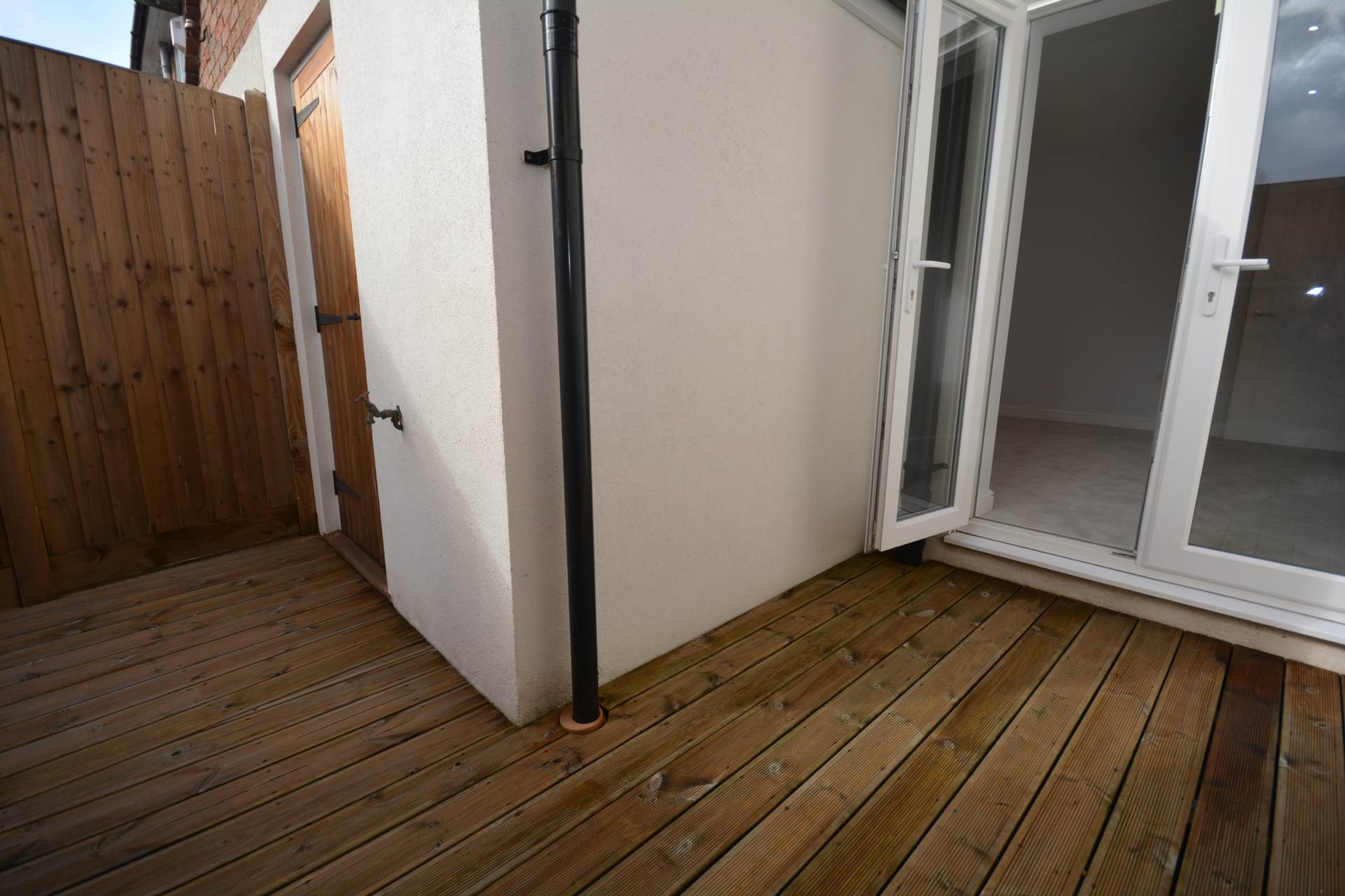 Sycamore Road, Amersham, Image 9
