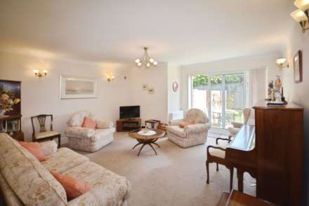 Hervines Court, Amersham, Image 2