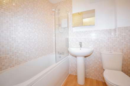 Derwent Close, Little Chalfont, Image 6