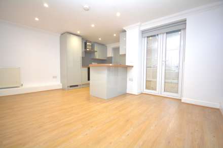 Waterside, Chesham, Image 3