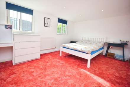 Waterside, Chesham, Image 11