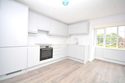 Sycamore Road, Amersham, Image 2