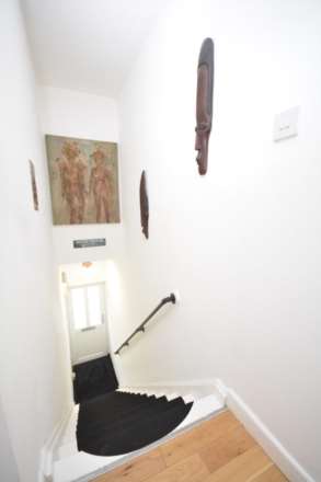 Pavilion Way, Amersham, Image 2