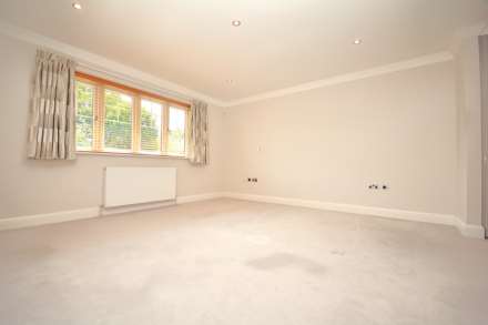 Mitchell Walk, Amersham, Image 14