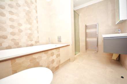 Mitchell Walk, Amersham, Image 15